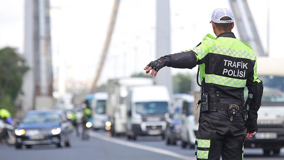 Ehliyete 60 Gün El Konulacak, Araç Trafikten Men Edilecek